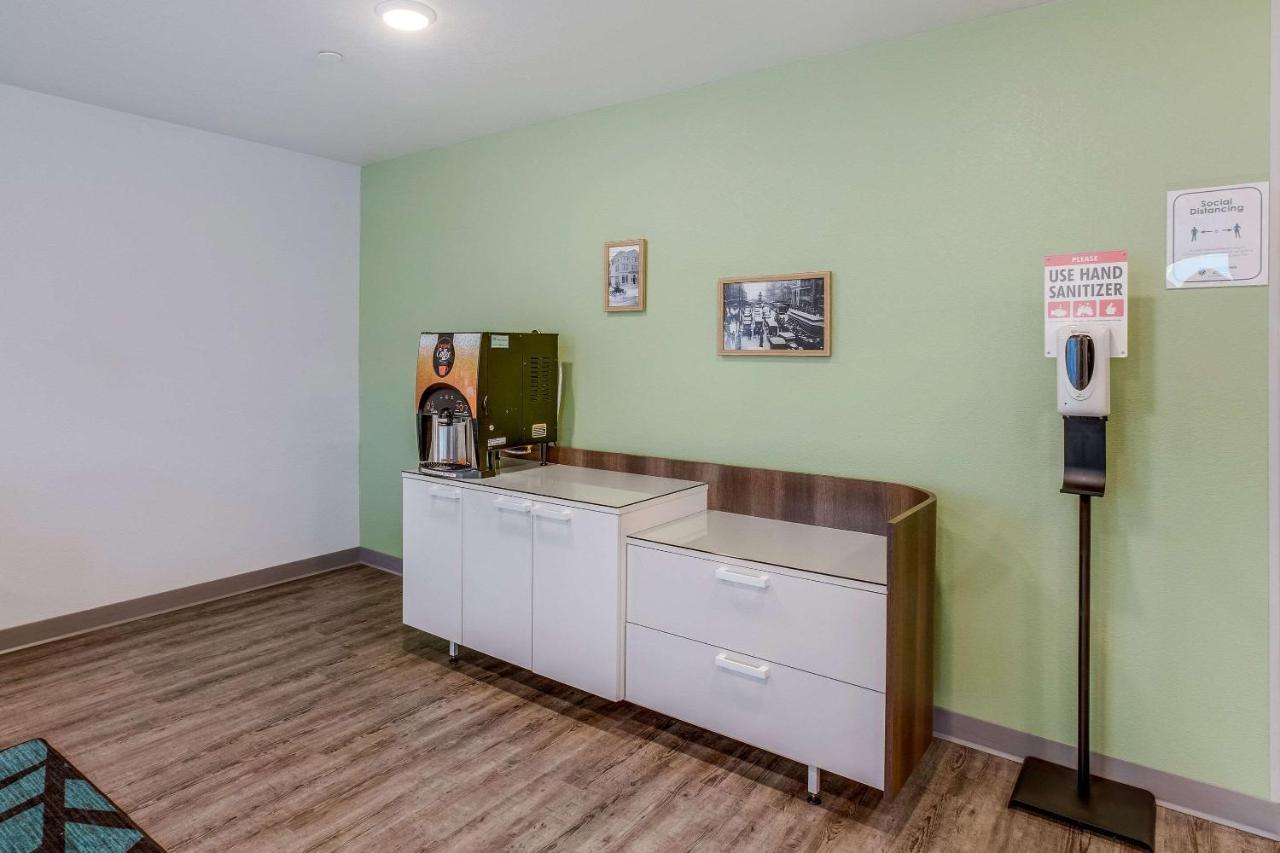 Woodspring Suites Detroit Farmington Hills Exteriér fotografie