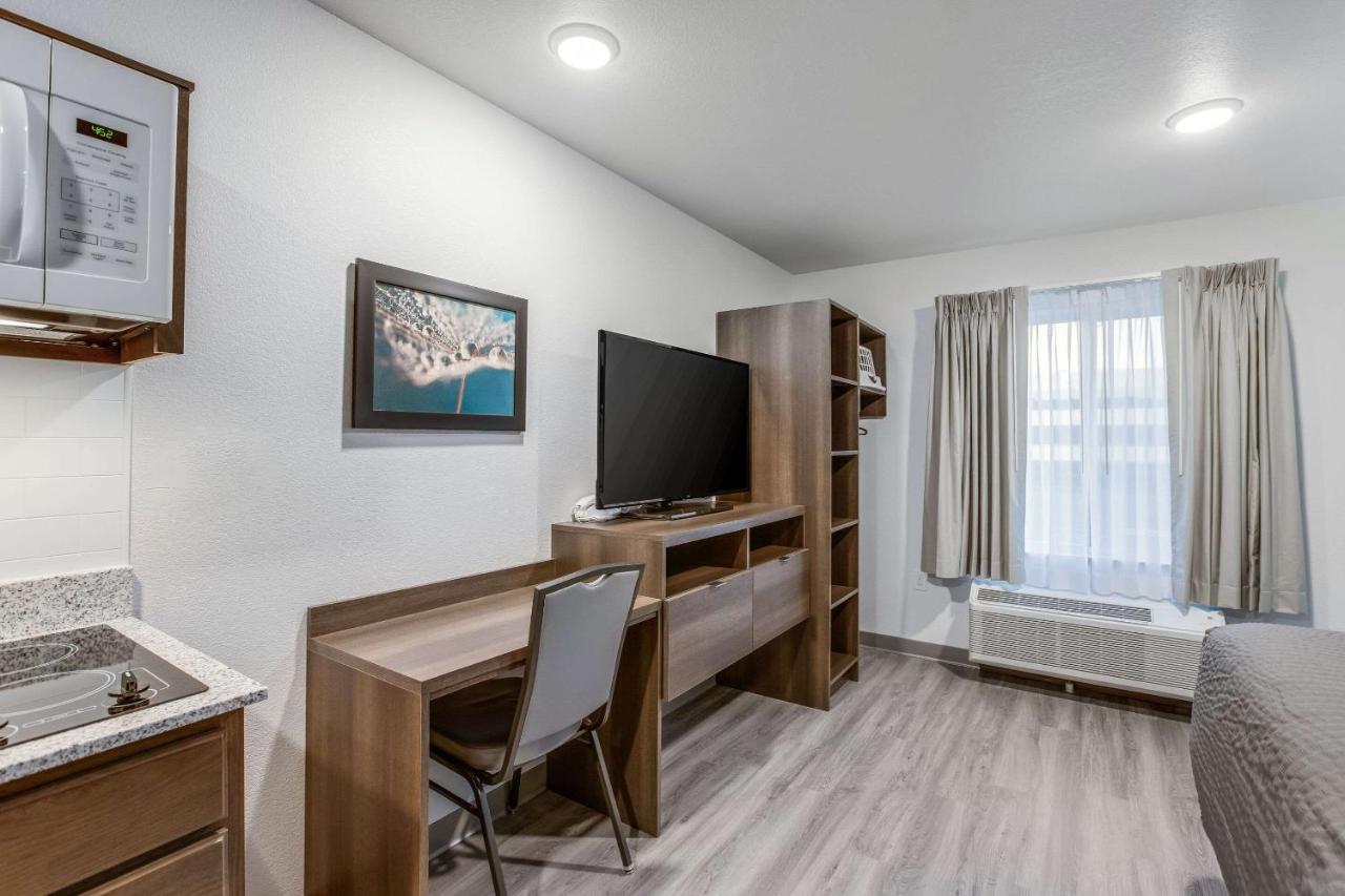 Woodspring Suites Detroit Farmington Hills Exteriér fotografie