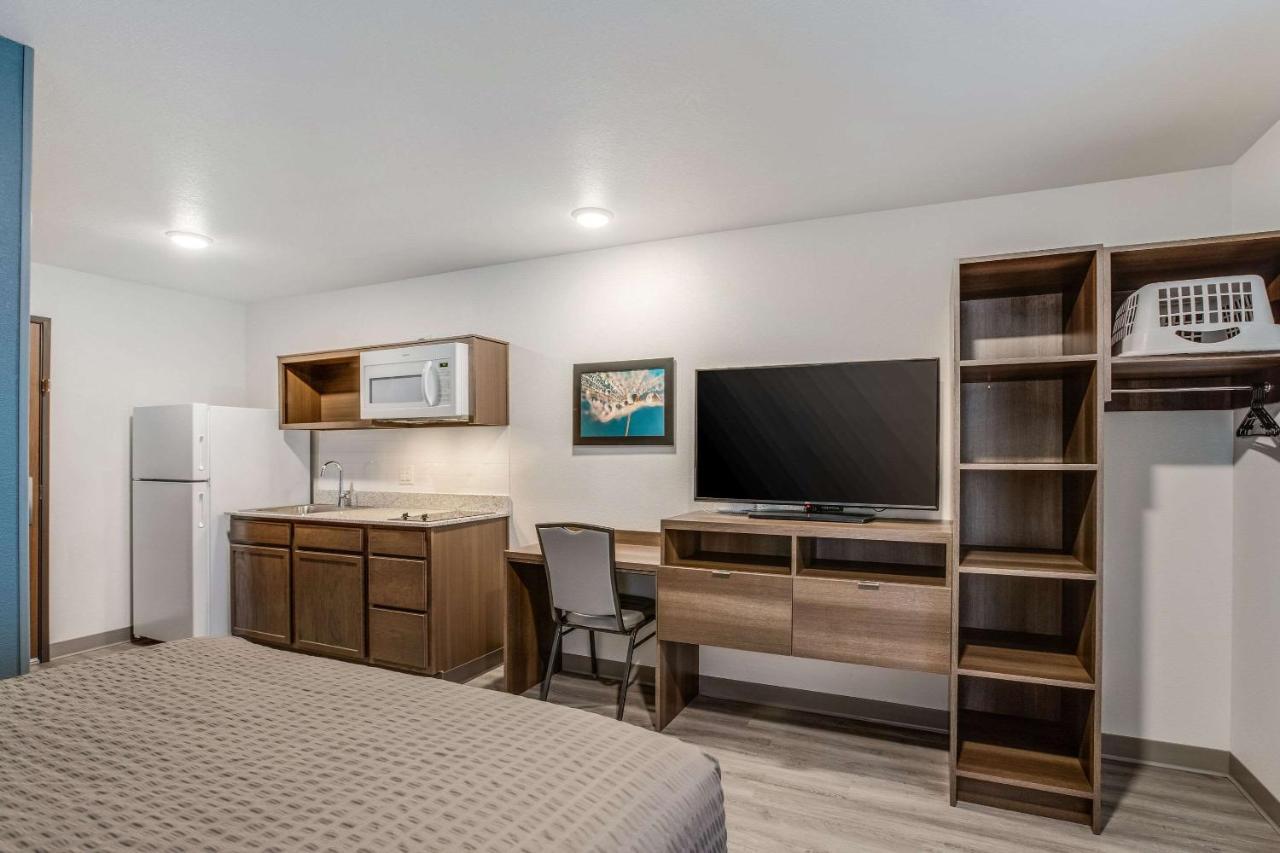 Woodspring Suites Detroit Farmington Hills Exteriér fotografie