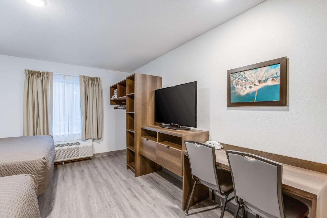 Woodspring Suites Detroit Farmington Hills Exteriér fotografie