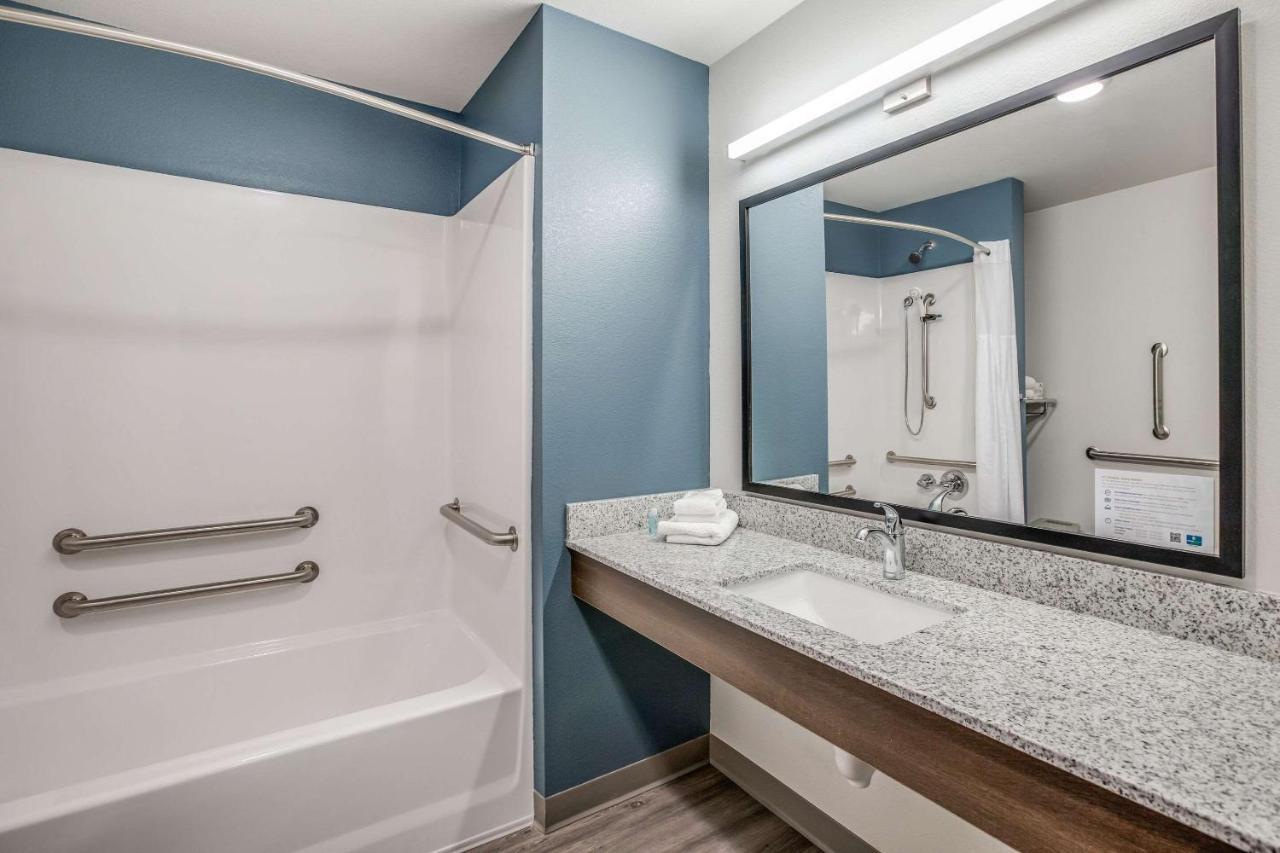 Woodspring Suites Detroit Farmington Hills Exteriér fotografie