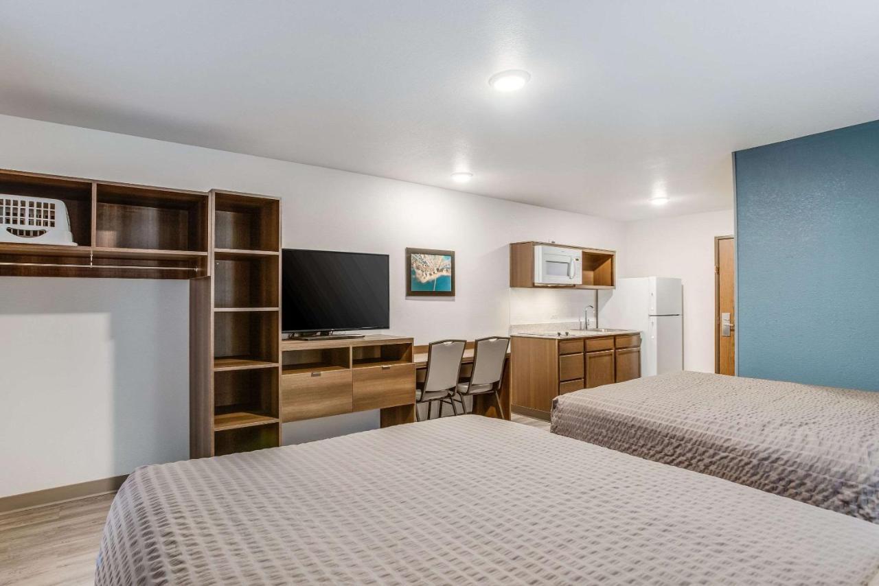 Woodspring Suites Detroit Farmington Hills Exteriér fotografie