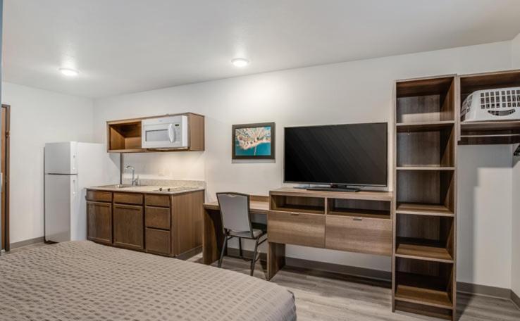 Woodspring Suites Detroit Farmington Hills Exteriér fotografie